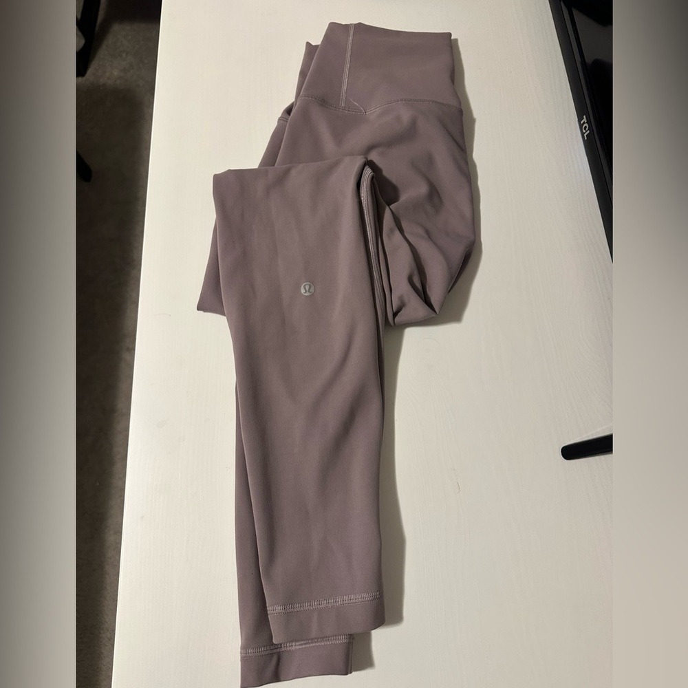 Lululemon Wunder Train Size 8